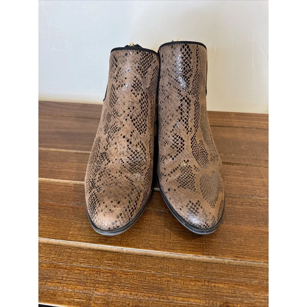 Andrew Geller Ankle Boots  Women's Size 7.5‎ M Black & Brown Zip Up Animal Print